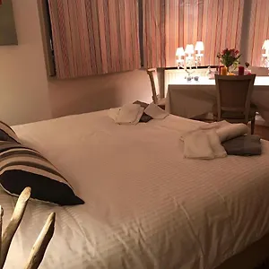 Bed & Breakfast Le Dernier Métro, Woluwe-Saint-Pierre